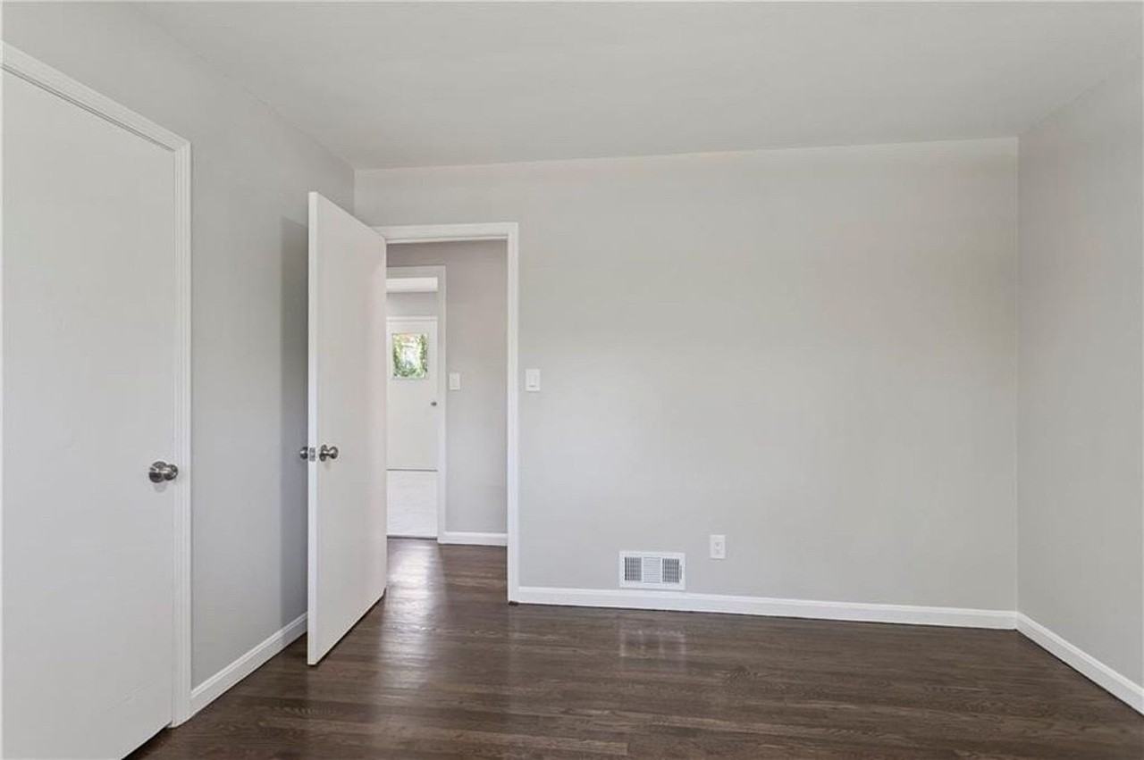4317 Brookside Dr - Photo 3 of 16