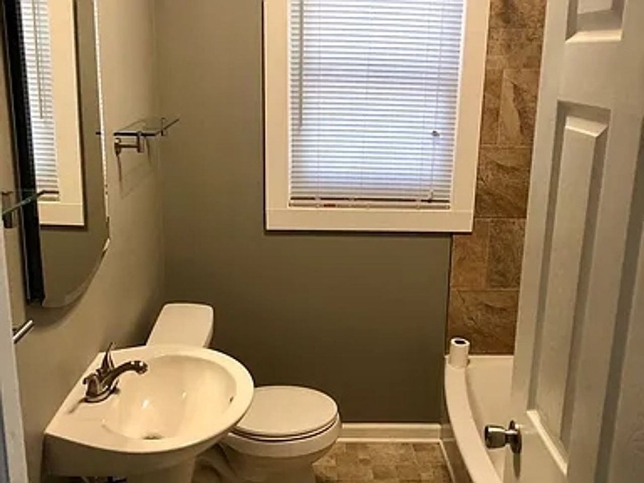 21721 Hudson St - Photo 3 of 21