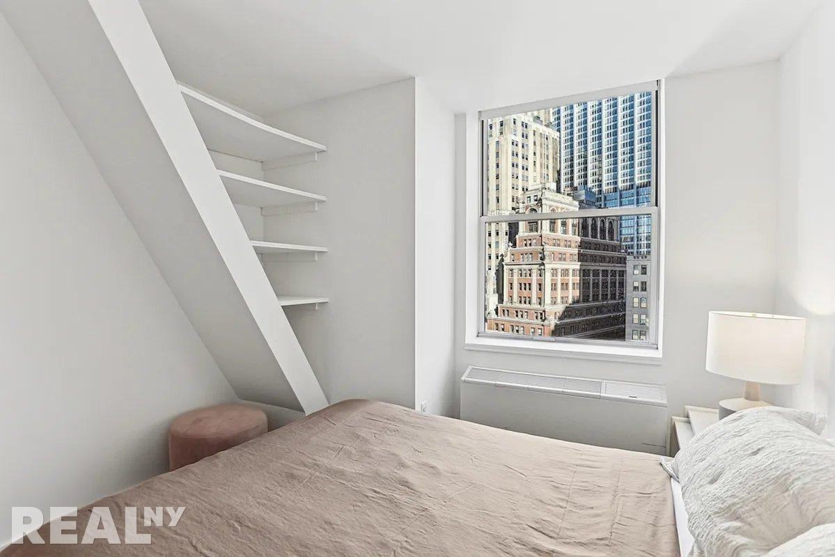 Exchange Pl #1428 - Photo 5 of 10