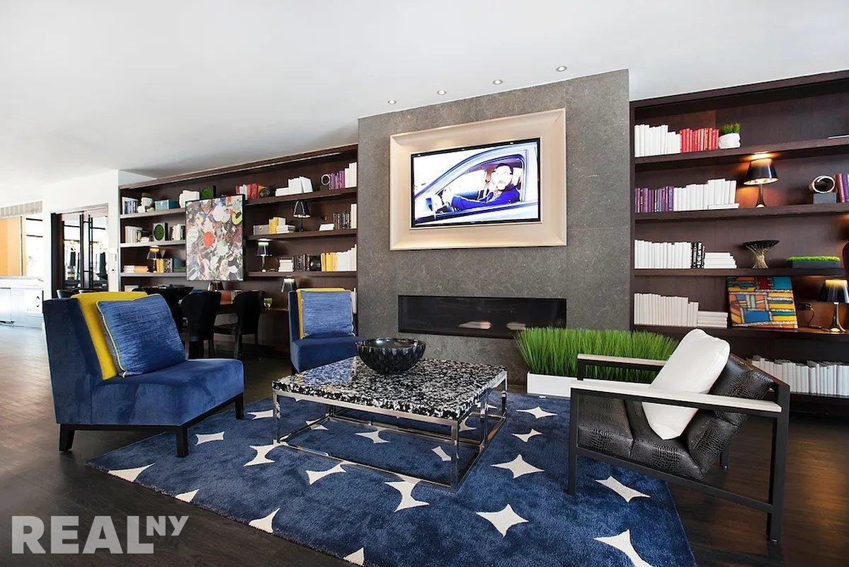 Wall St #1013 - Photo 6 of 9