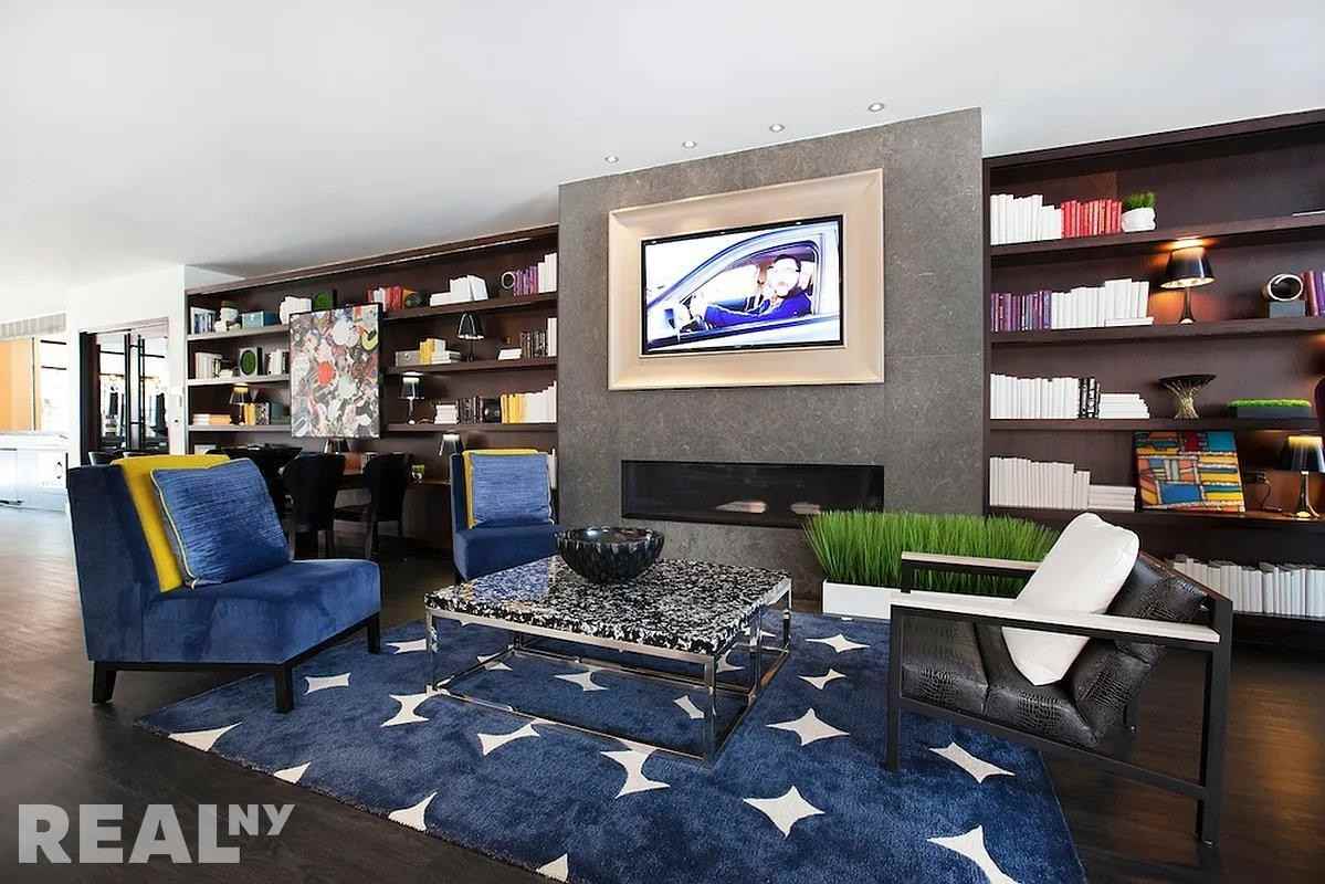 Wall St #905 - Photo 6 of 9