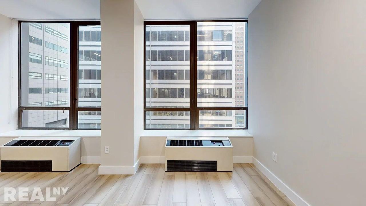 Wall St #1104 - Photo 3 of 9