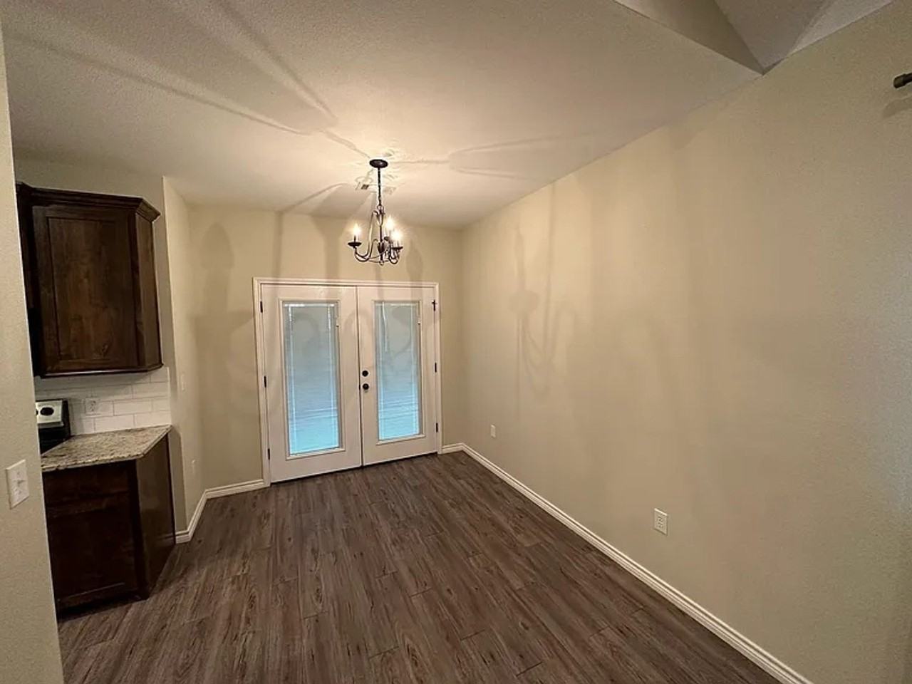 101 Church St - Photo 3 of 20