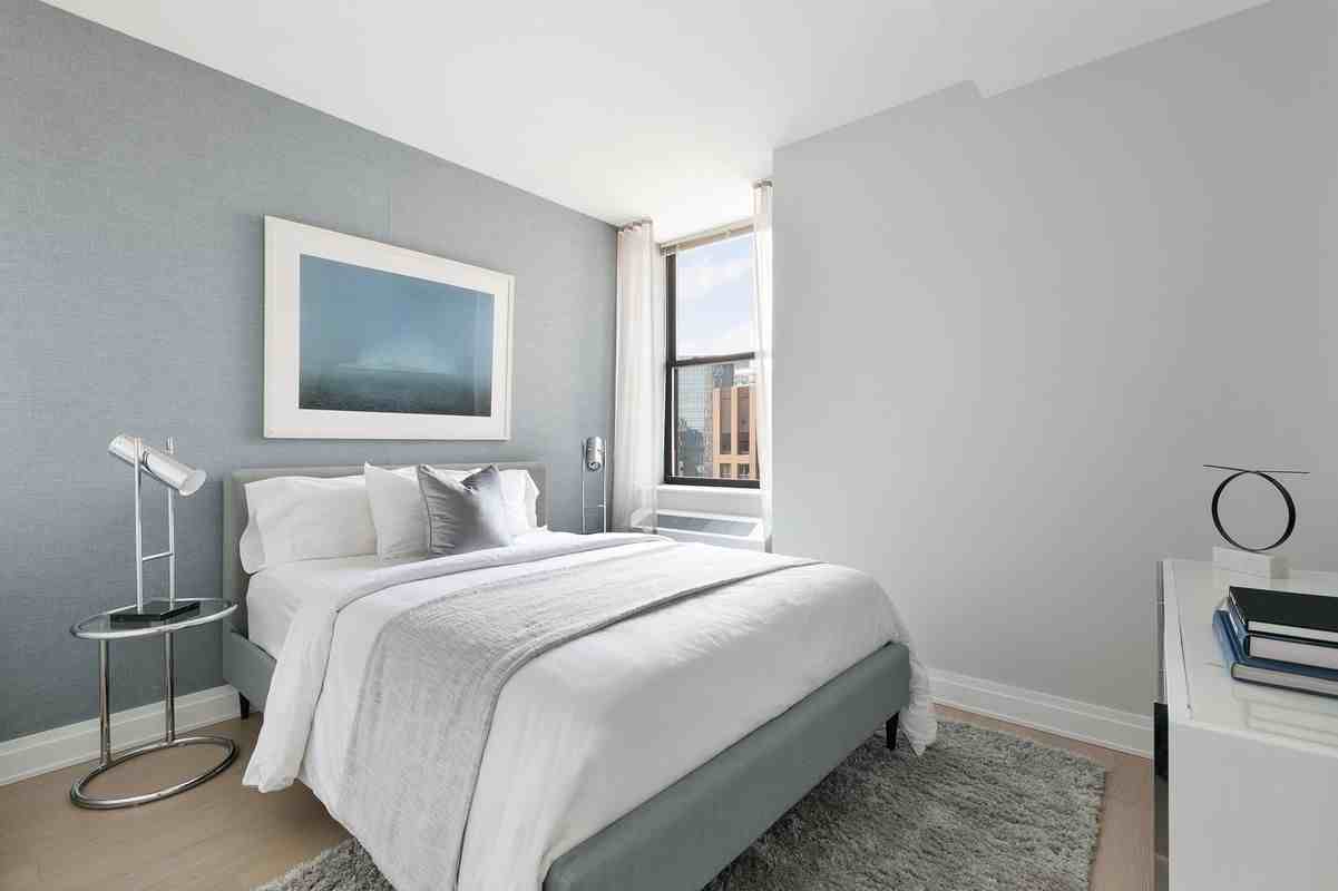 Pine St #4506 - Photo 3 of 11