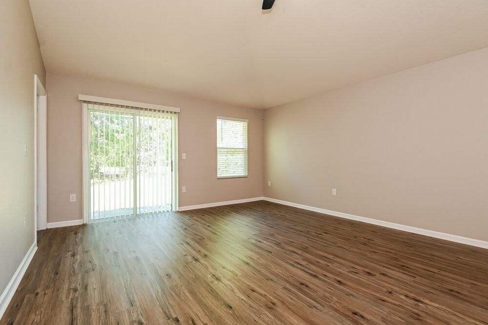 2555 Bear Creek Way - Photo 4 of 16