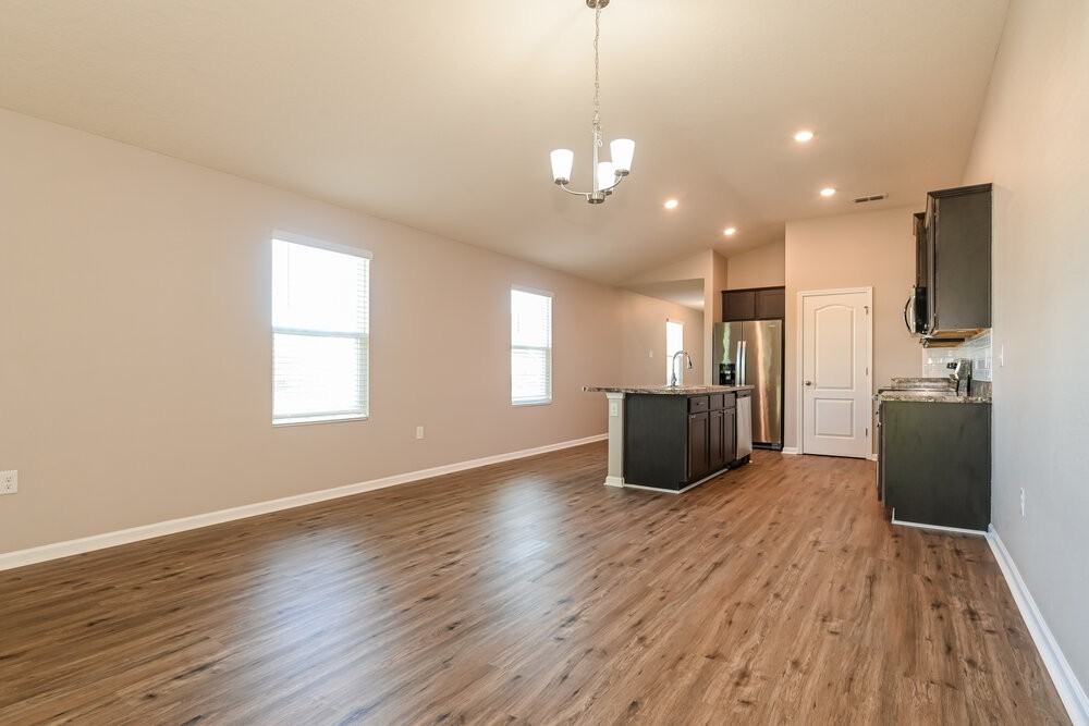 2555 Bear Creek Way - Photo 6 of 16