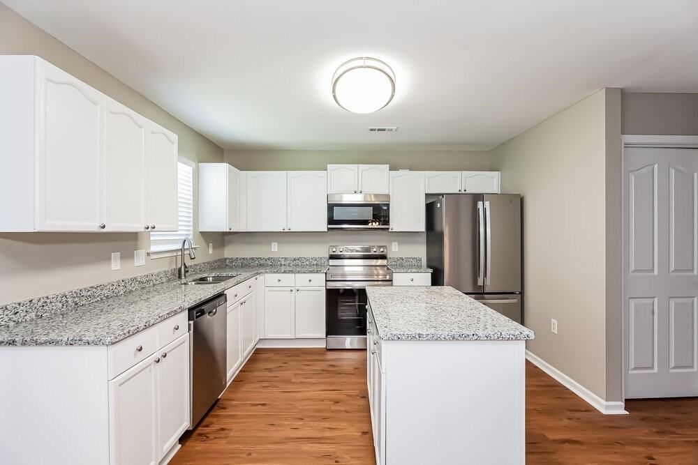 6930 Wandering Creek Dr - Photo 7 of 16