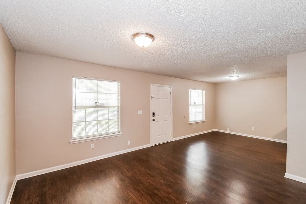 2079 Mcquade St - Photo 3 of 16