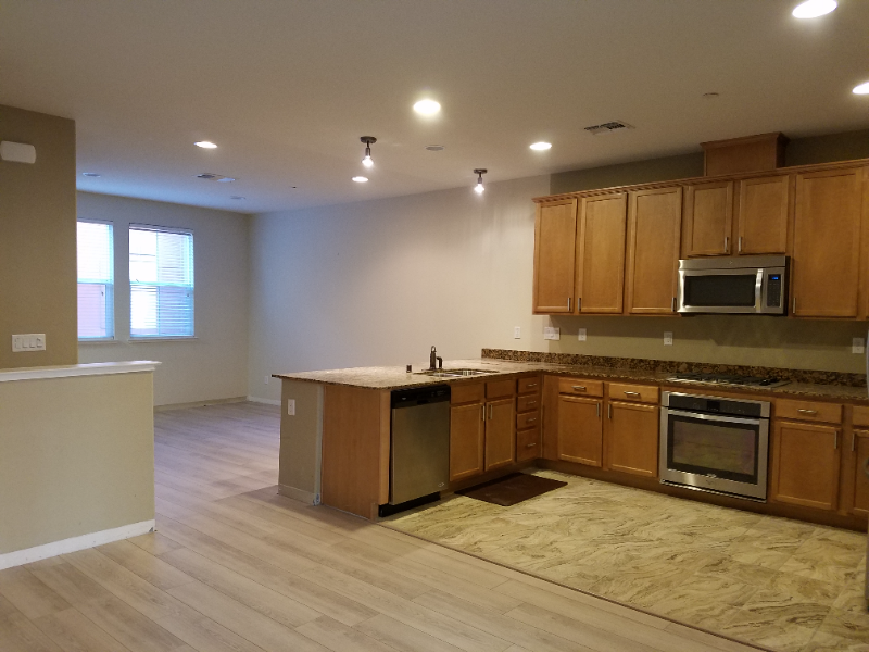 1324 Neleigh Pl - Photo 2 of 13