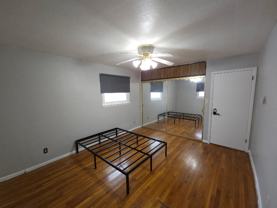 1612 Kingsway Rd - Photo 1 of 1
