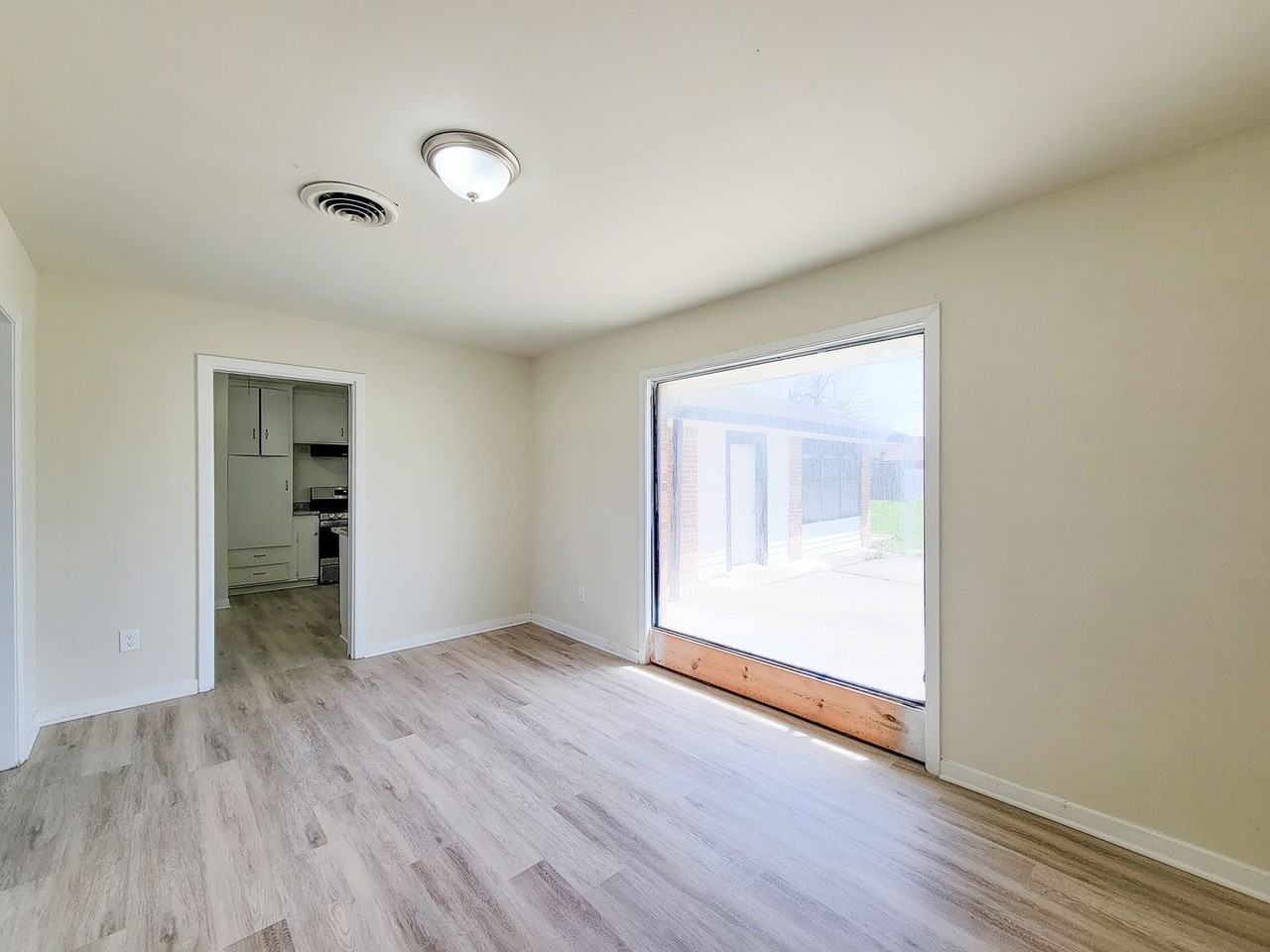 133 S Yaupon St - Photo 2 of 42