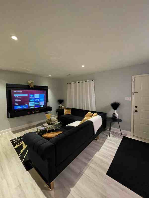 4038 Bluebird Dr - Photo 2 of 7