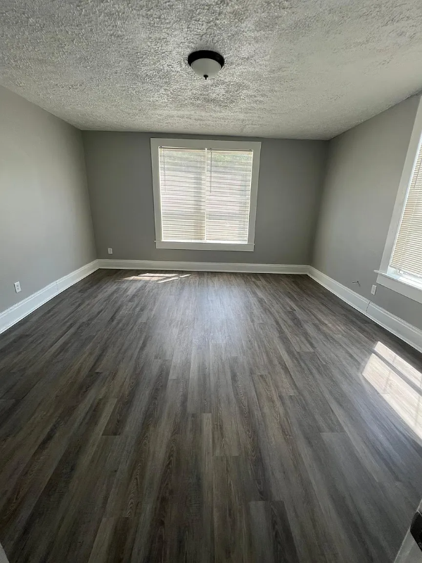 929 4th Ave #3 - Photo 7 of 7