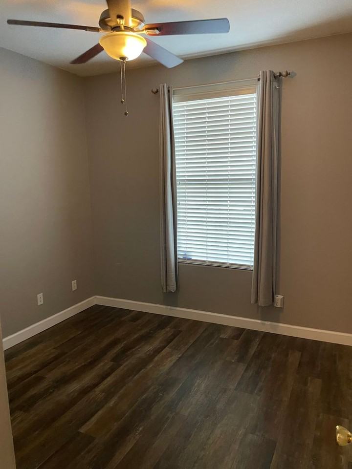 5200 Fox Trotter Way - Photo 7 of 14