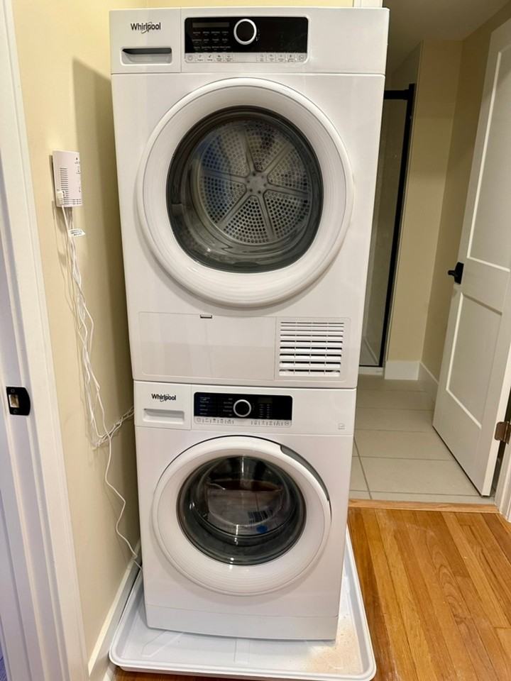 6252 Southwood Ave - Photo 2 of 30