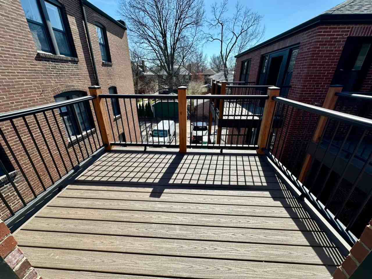 6252 Southwood Ave - Photo 5 of 30