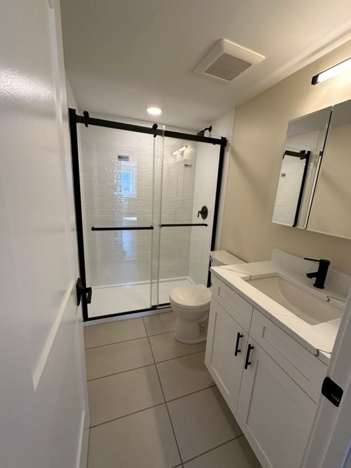 6252 Southwood Ave - Photo 6 of 30