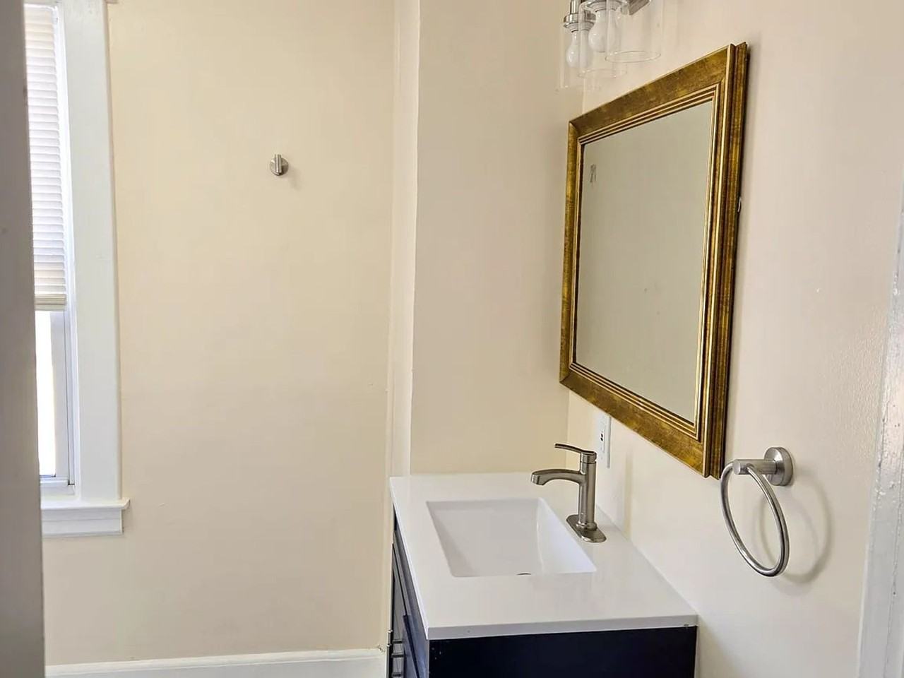 3900 Mctavish Ave - Photo 3 of 10