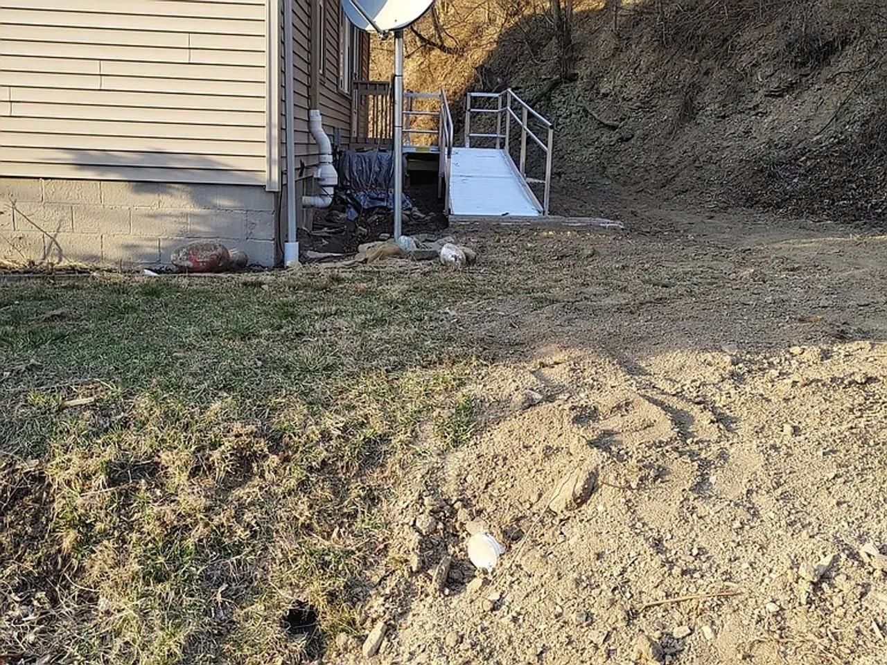 3776 Mccabe St - Photo 2 of 13