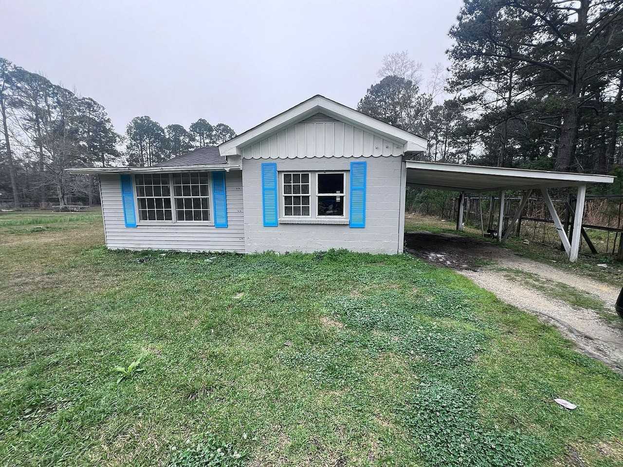 1705 Sigler Ave - Photo 2 of 8