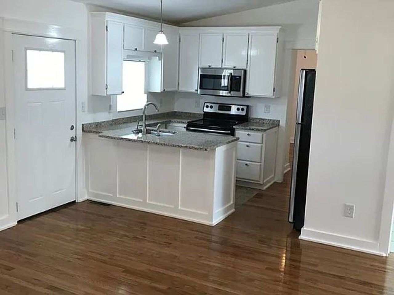 2298 Dupont Rd - Photo 3 of 15