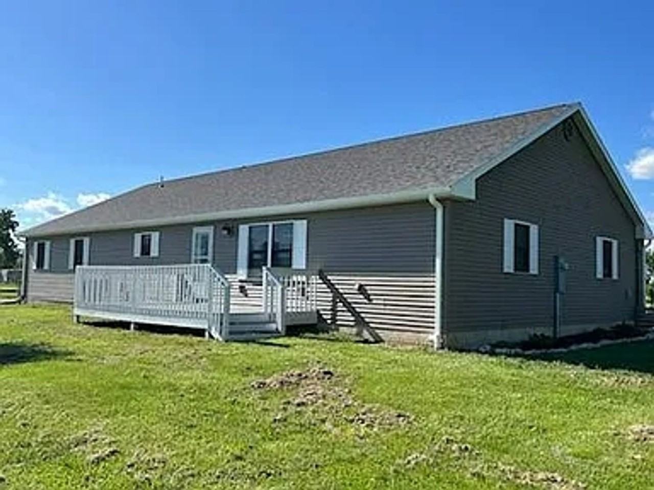 10511 E Deer Creek Rd - Photo 2 of 12