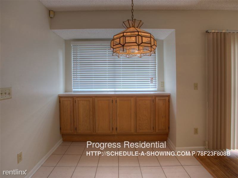 10410 Tara Dr - Photo 2 of 10