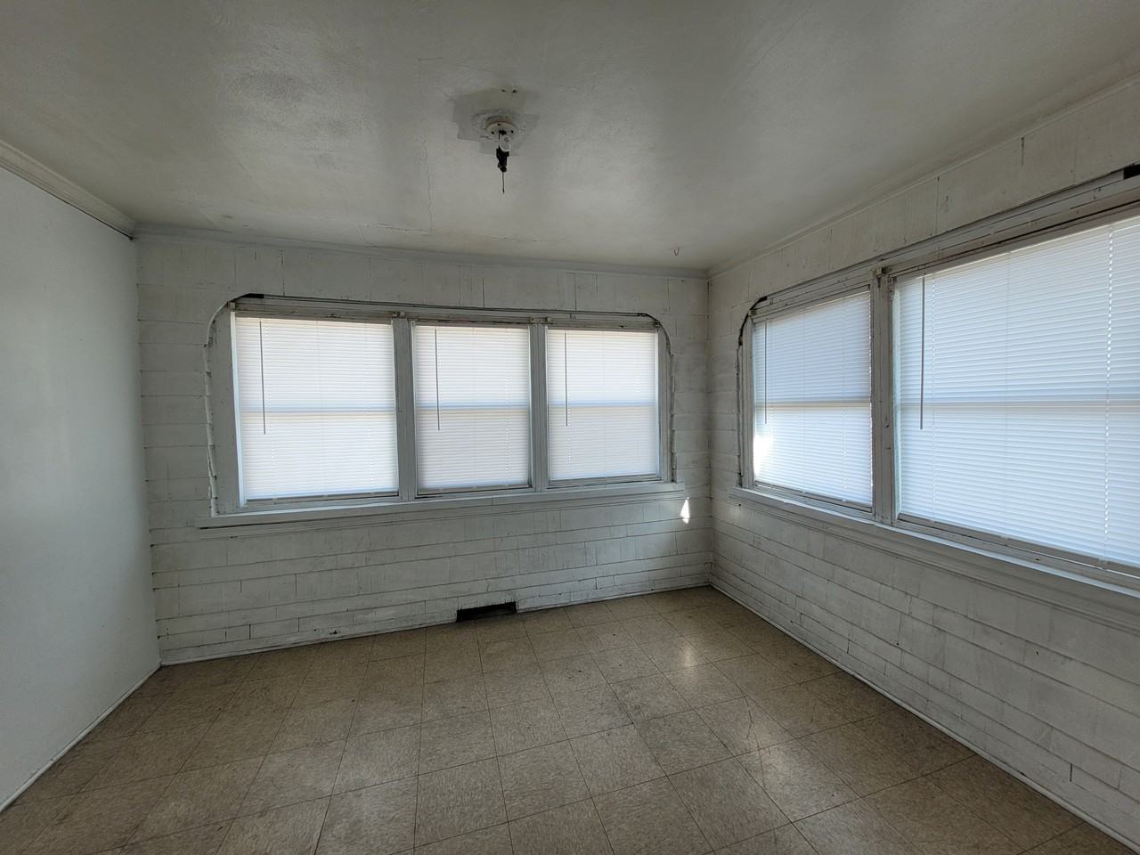 309 Ridgeway Ave #309 - Photo 5 of 7