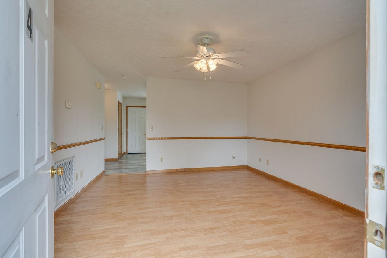 118 Lori Ann Dr #2 - Photo 2 of 17