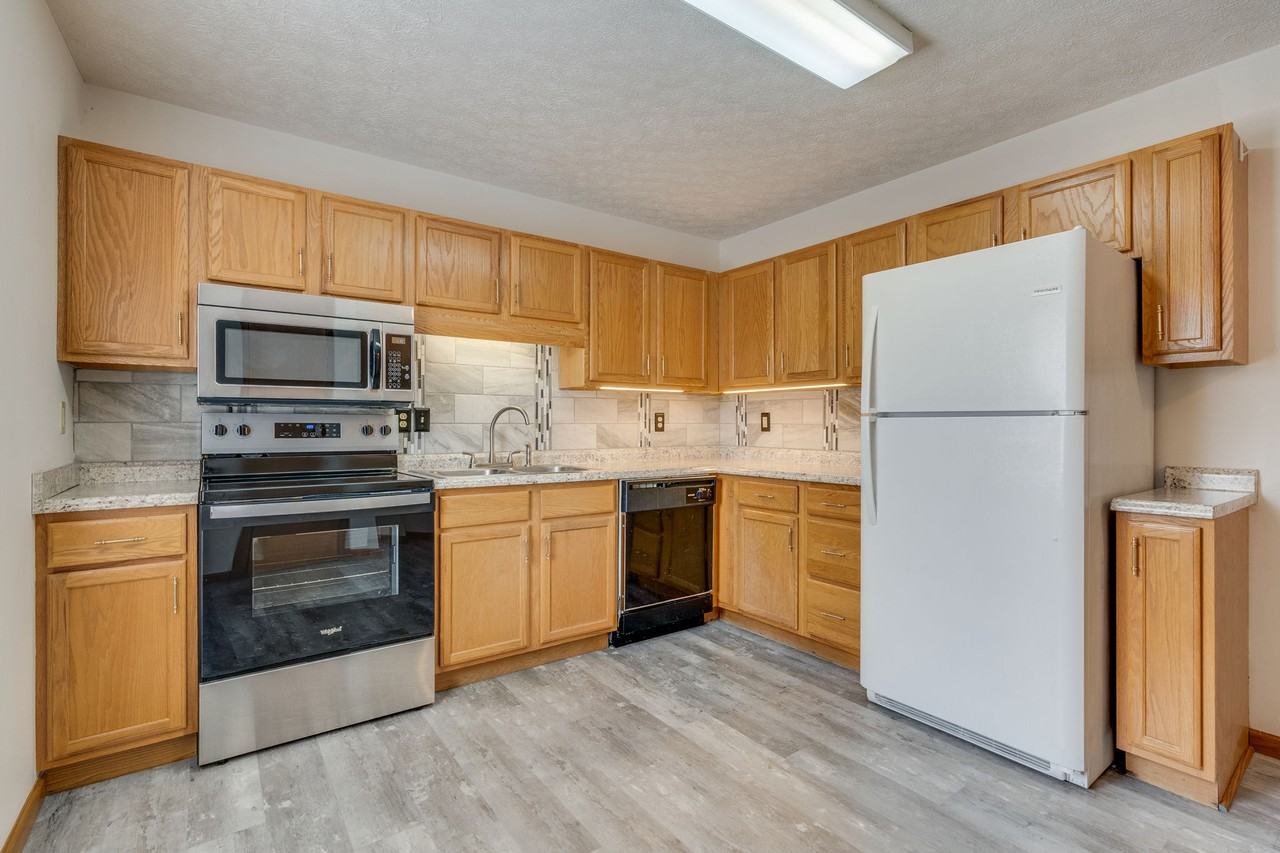 118 Lori Ann Dr #2 - Photo 6 of 17