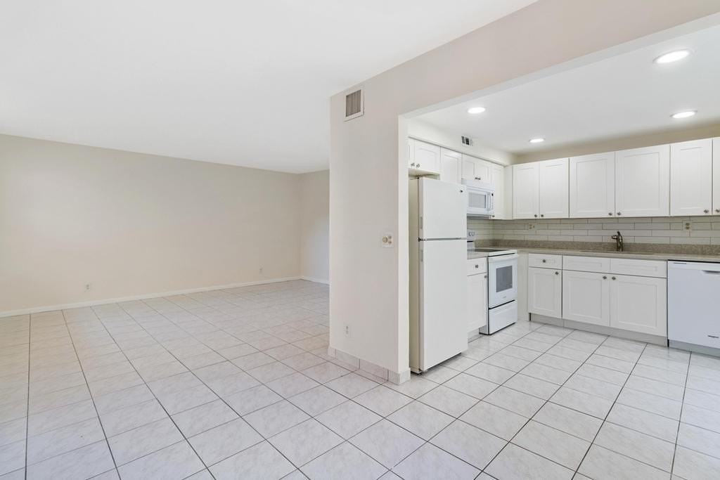 115 Capri Trail - Photo 6 of 34