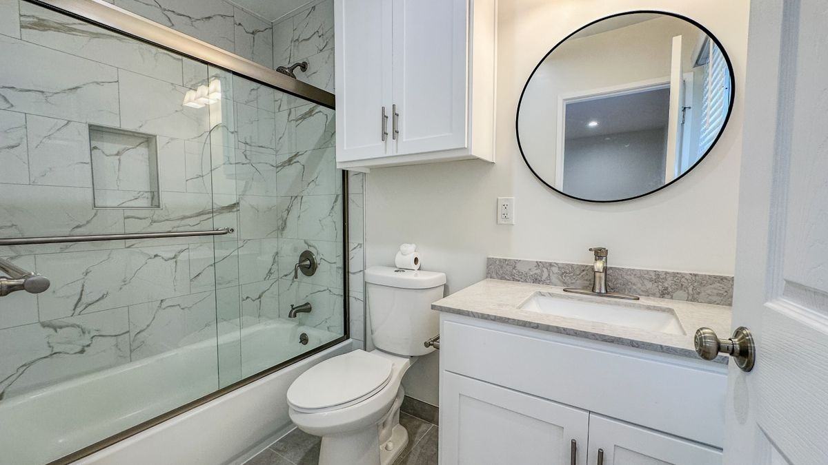 1731 Date Ave - Photo 3 of 24