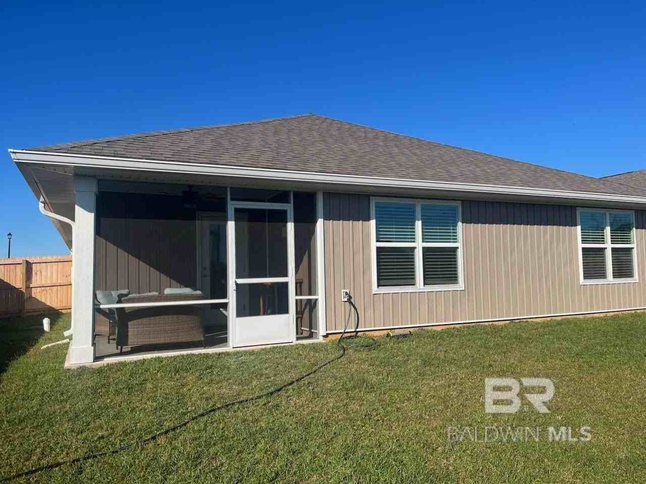 12920 Prairie Field Dr - Photo 2 of 5