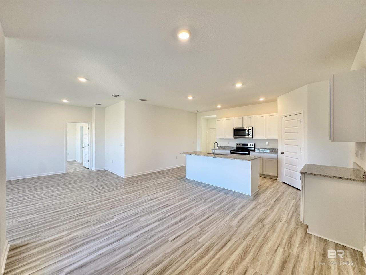 12920 Prairie Field Dr - Photo 3 of 5