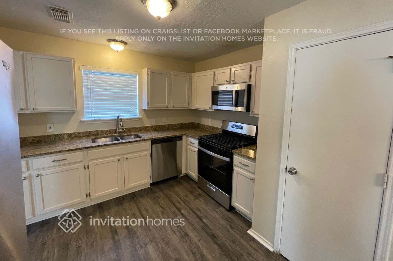 7134 Cheshire Park Rd - Photo 4 of 18