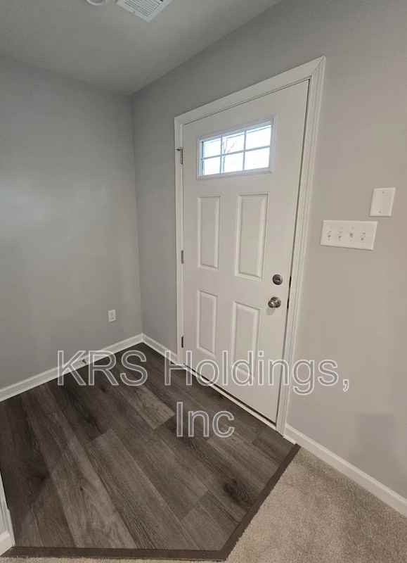 45 Highgate Dr - Photo 3 of 21