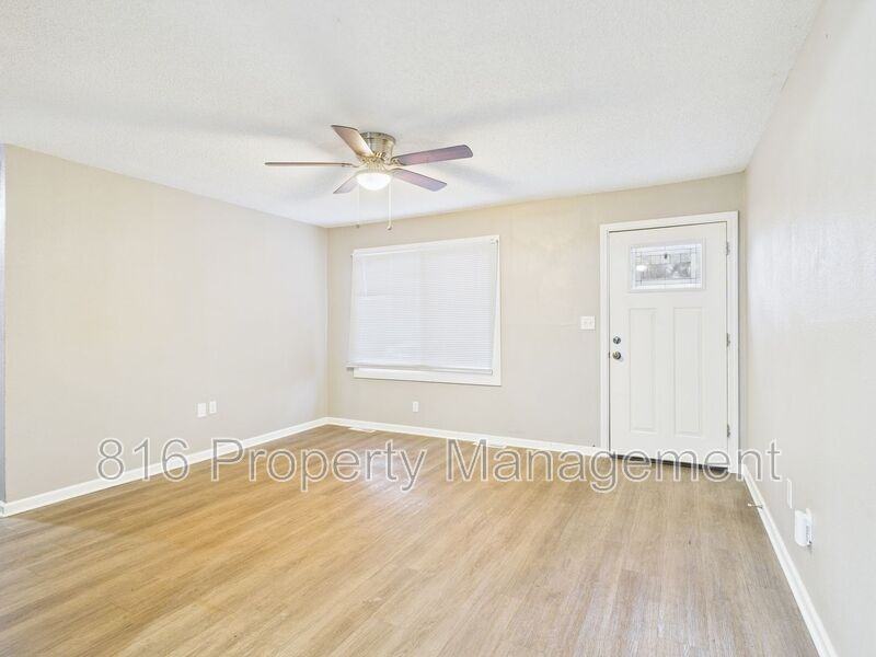 10311 Richmond Ave - Photo 3 of 18