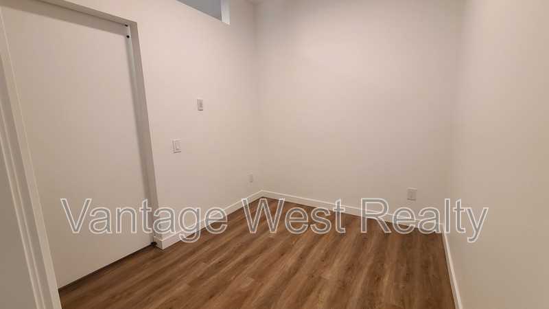 314 Rutland Rd N - Photo 6 of 16