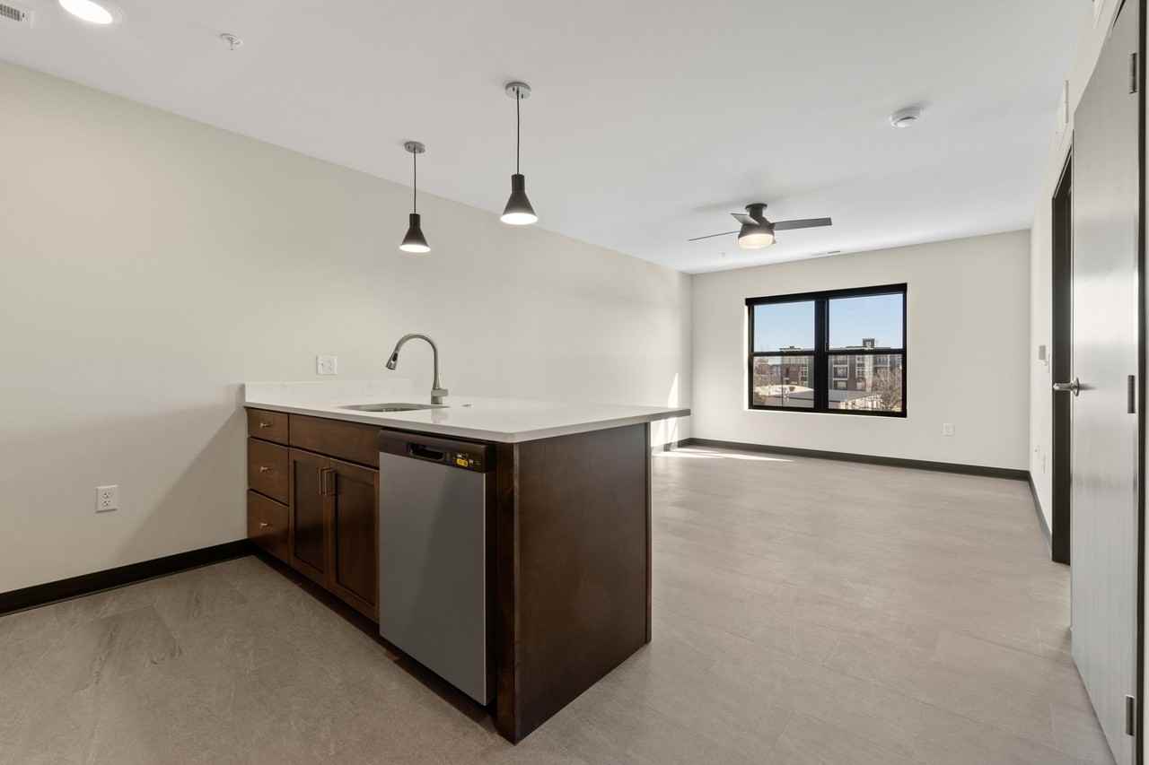 275 Lofts at Kingston Yard - Photo 6 of 45