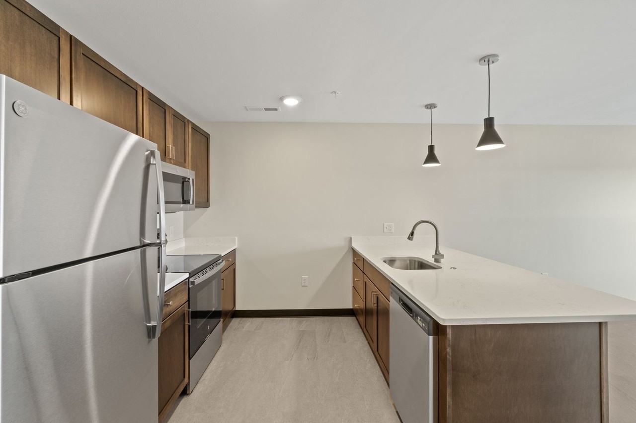 275 Lofts at Kingston Yard - Photo 7 of 45