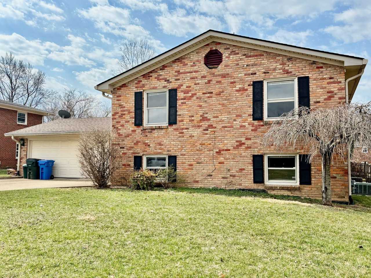 1895 Gayle Dr - Photo 2 of 20