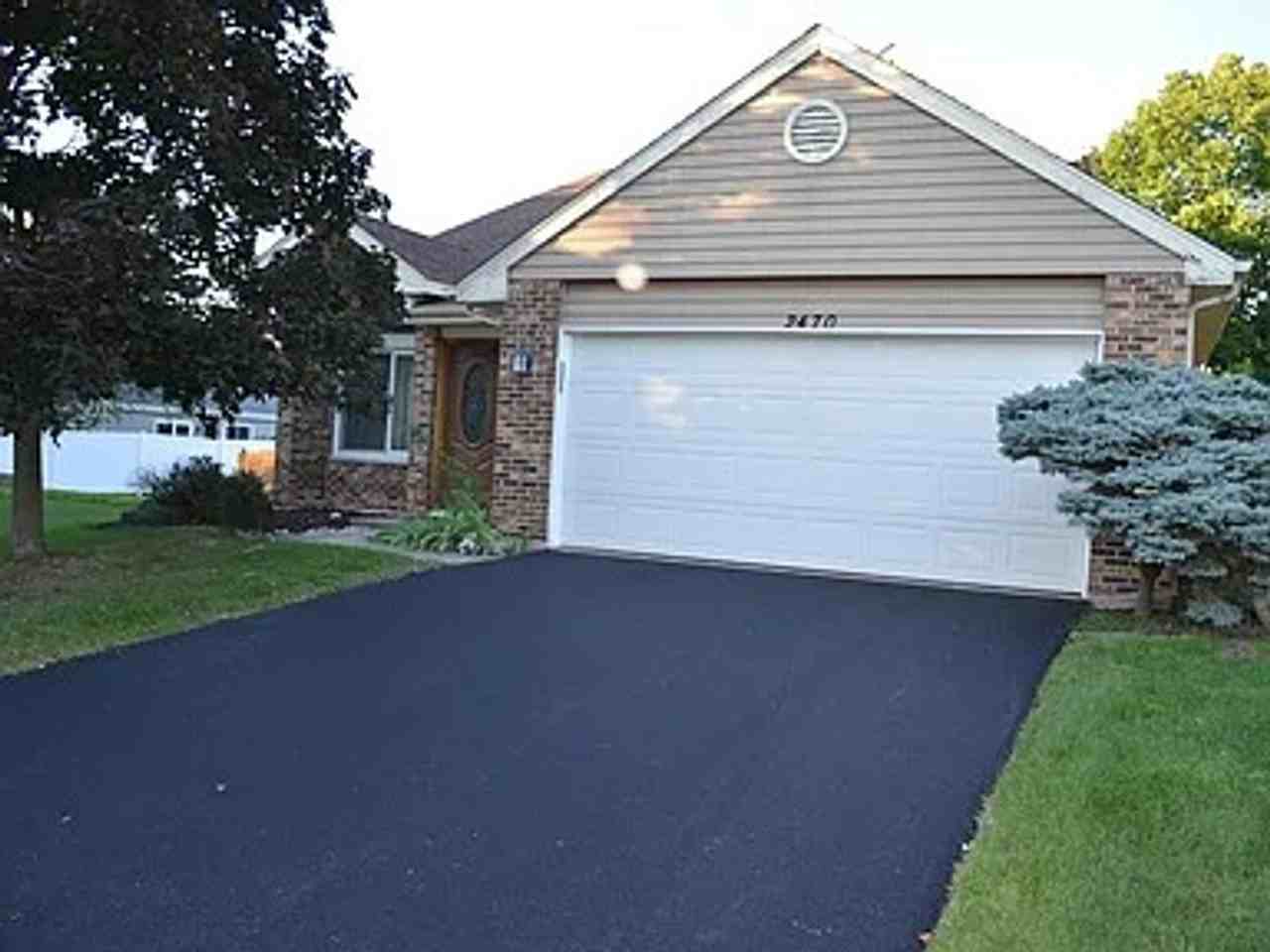 2470 Concord Dr - Photo 2 of 16