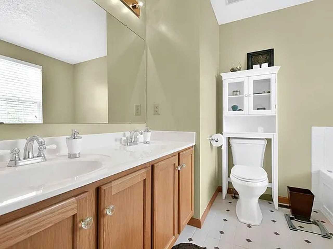 3083 Fawn Crossing Dr - Photo 3 of 16