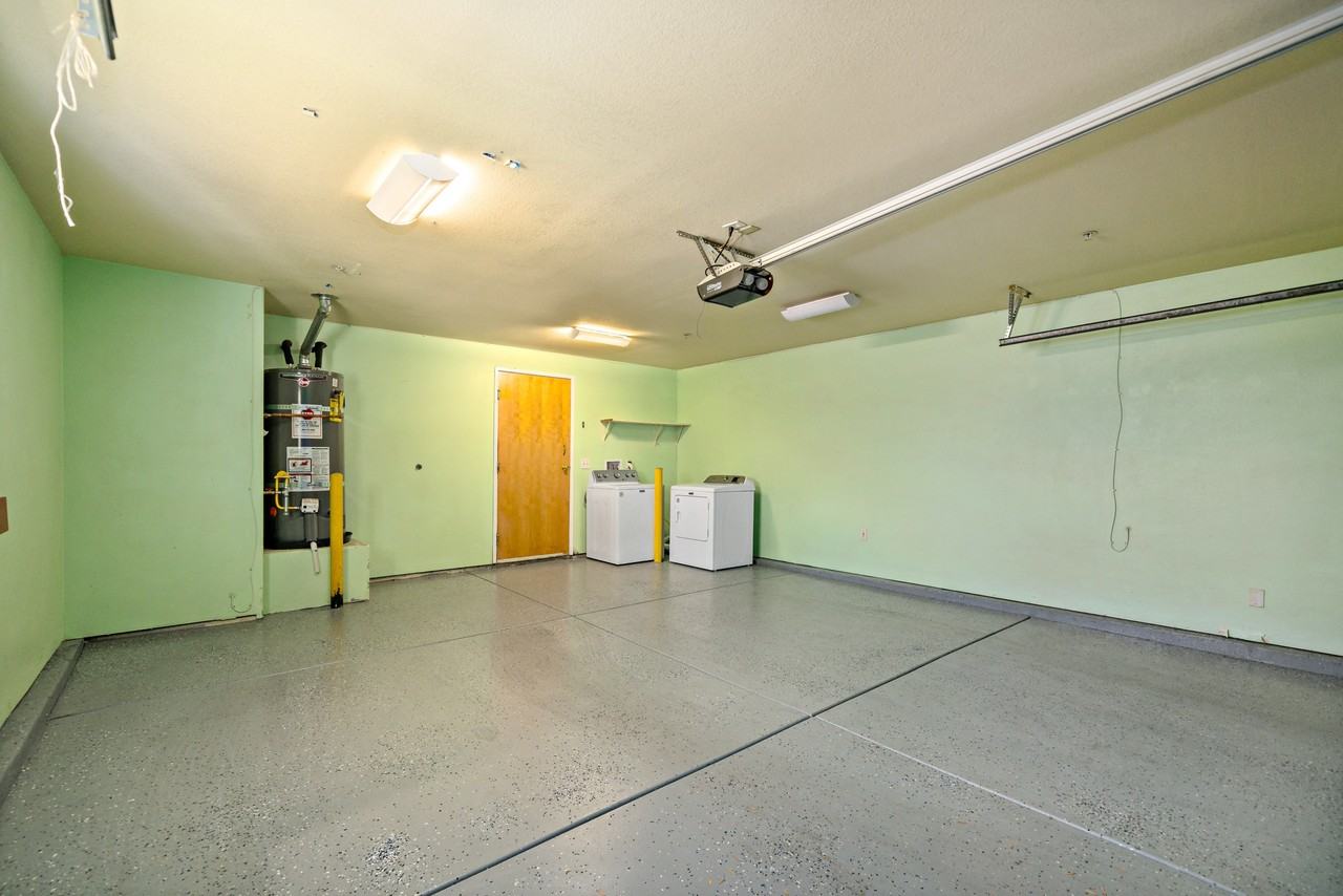 3455 Dwight Avenue #3 - Photo 7 of 9