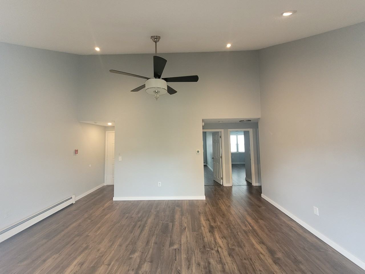 456 Mammoth Rd #8 - Photo 3 of 13