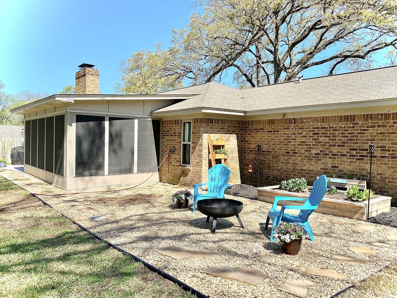 10757 Knollwood Dr #NA - Photo 2 of 24