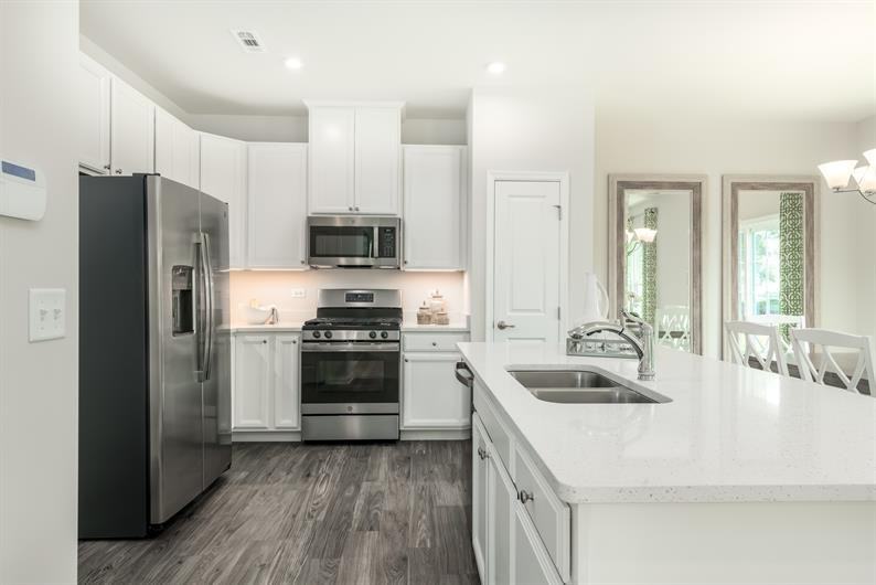 220 Dana Dr #NA - Photo 6 of 34