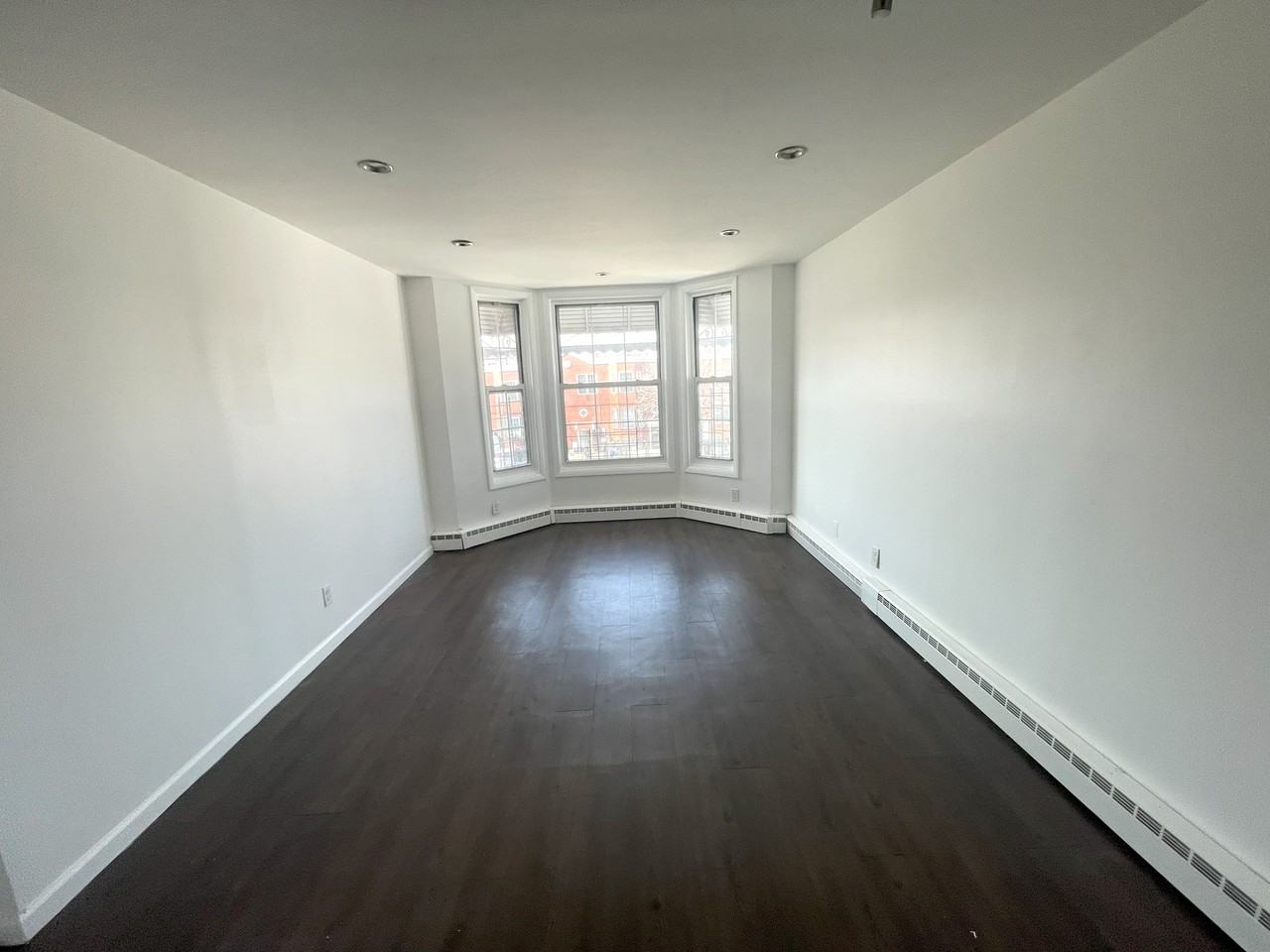 1038 Tiffany St #3 - Photo 2 of 10