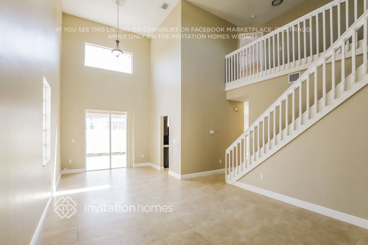 16386 Nw 22nd St - Photo 5 of 18