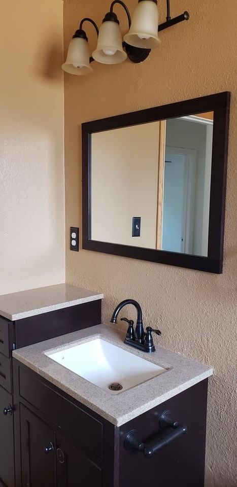 1206 19th St - Photo 2 of 10